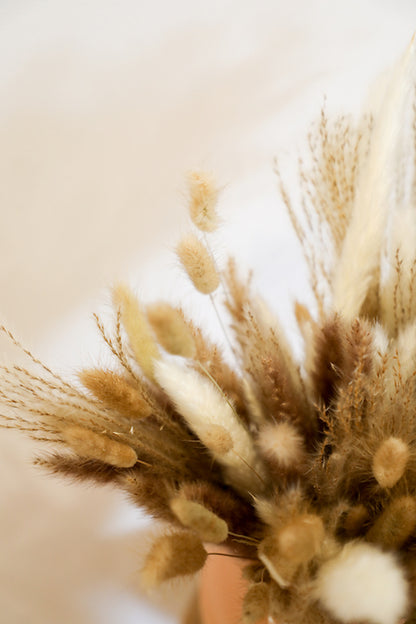 SOLD OUT- 100pcs Natural Dried Pampas Grass Arrangement for Boho Natural Home Decor